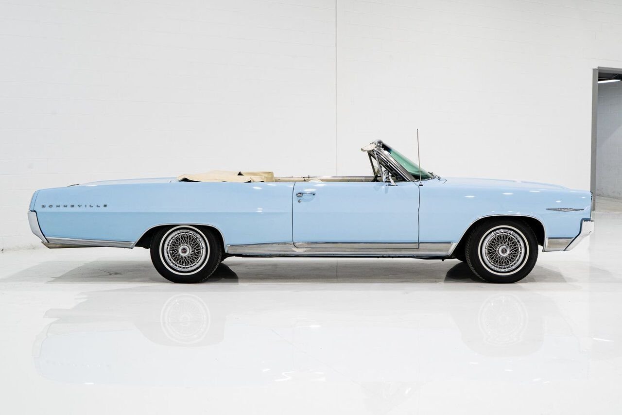 Pontiac Bonneville **PRICE IN USD** 1964 Bleu Montréal - photo #22
