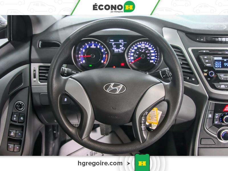 2016 Hyundai Elantra Red Saint-Eustache - photo #17
