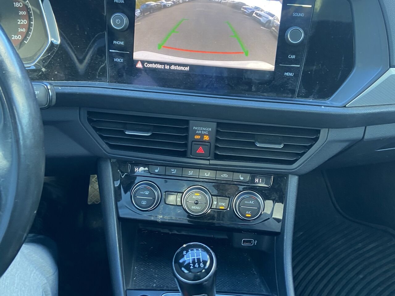 2019 Volkswagen Jetta White Ste-Agathe des Monts - photo #11