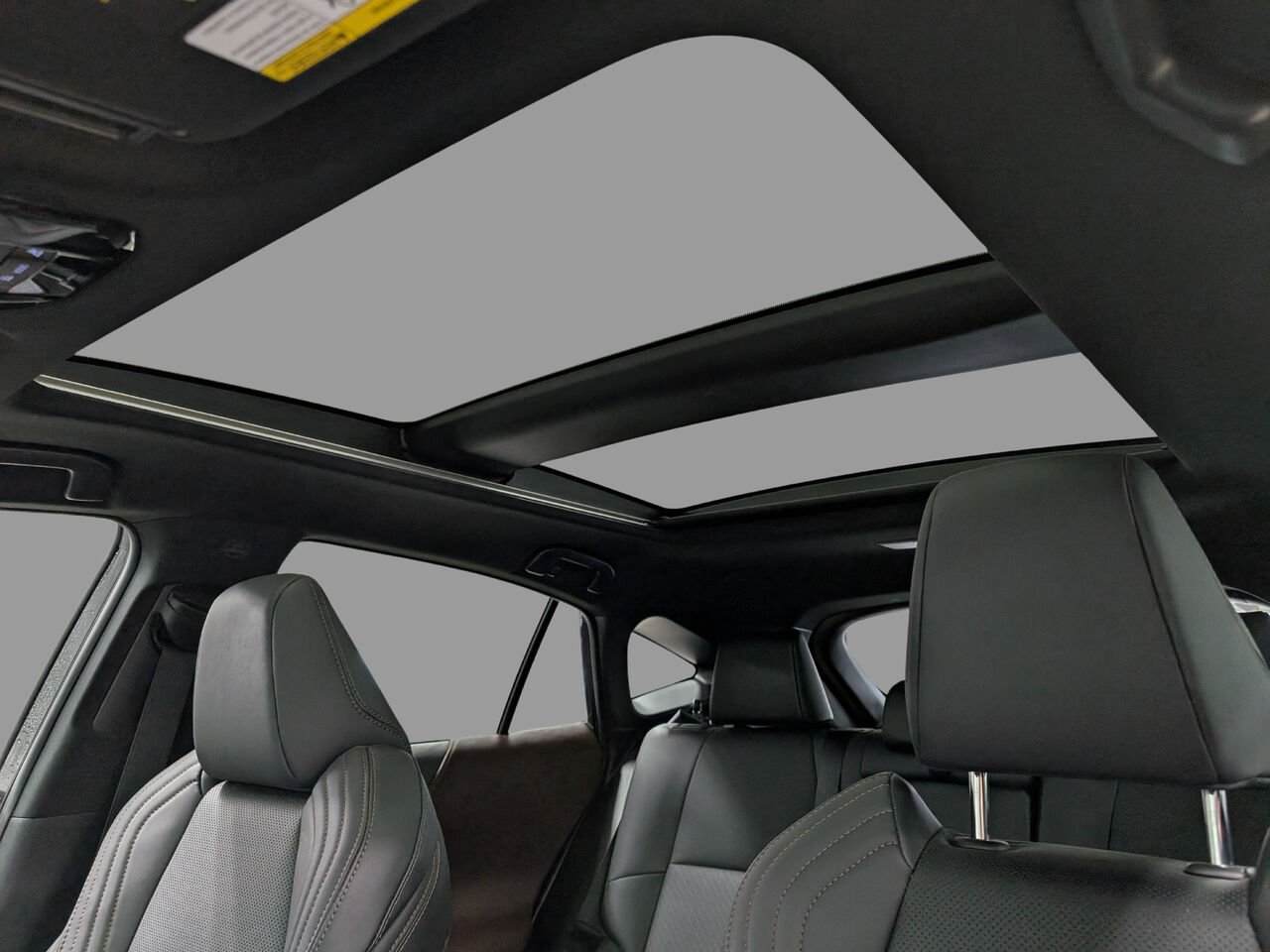 Toyota Venza Hybride LIMITED/AWD/SIÈGES CHAUFFANTS/TOIT PANORAMIQUE FIXE/VOLANT CHAUFFANT/BLUETOOTH/AC BIZONE 2023 Noir céleste Sherbrooke - photo #23