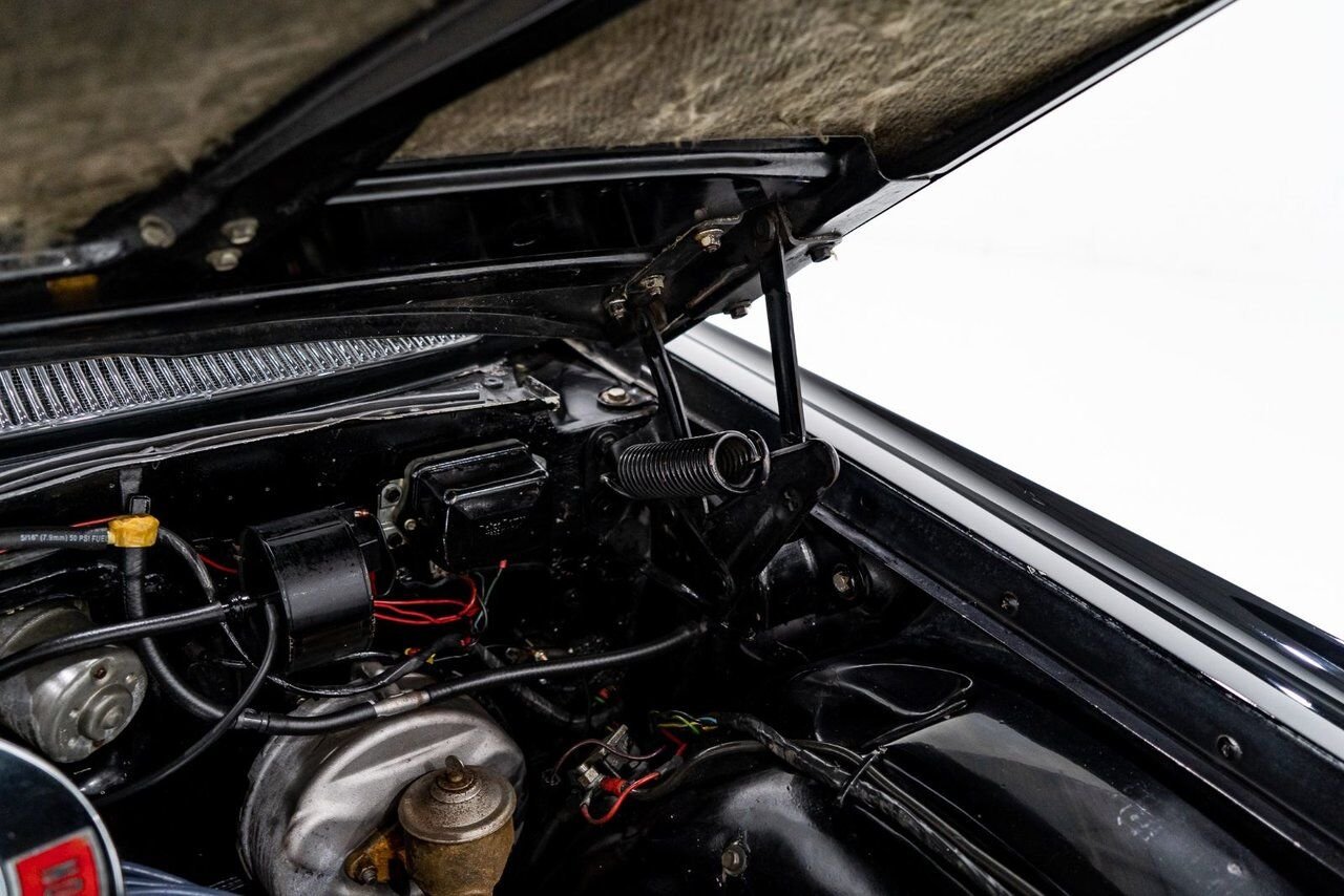 Oldsmobile Starfire Factory A/C. Single repaint and extensive ownership history **PRICE IN USD** 1962 Noir Montréal - photo #67