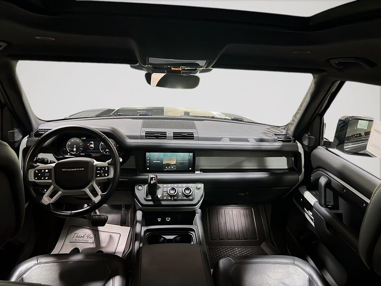 2024 Land Rover Defender Grey Québec - photo #28