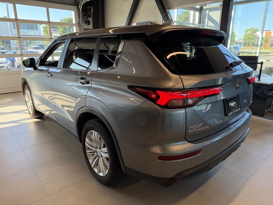 Mitsubishi Outlander ES S-AWC, Sièges chauffants, 7 passagers 2024 Gris
