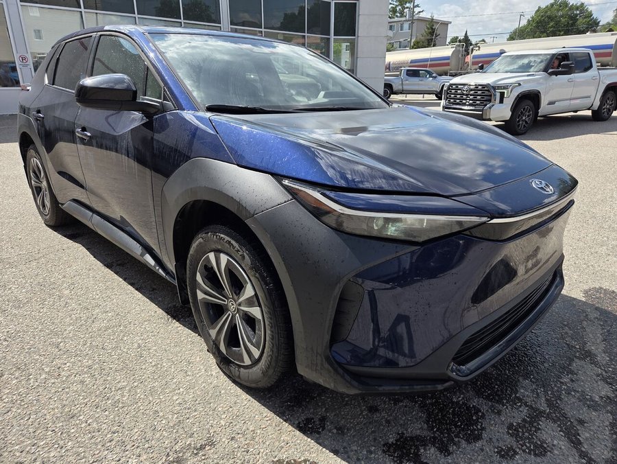 TOYOTA BZ4X LE FA 20 2023 Bleu