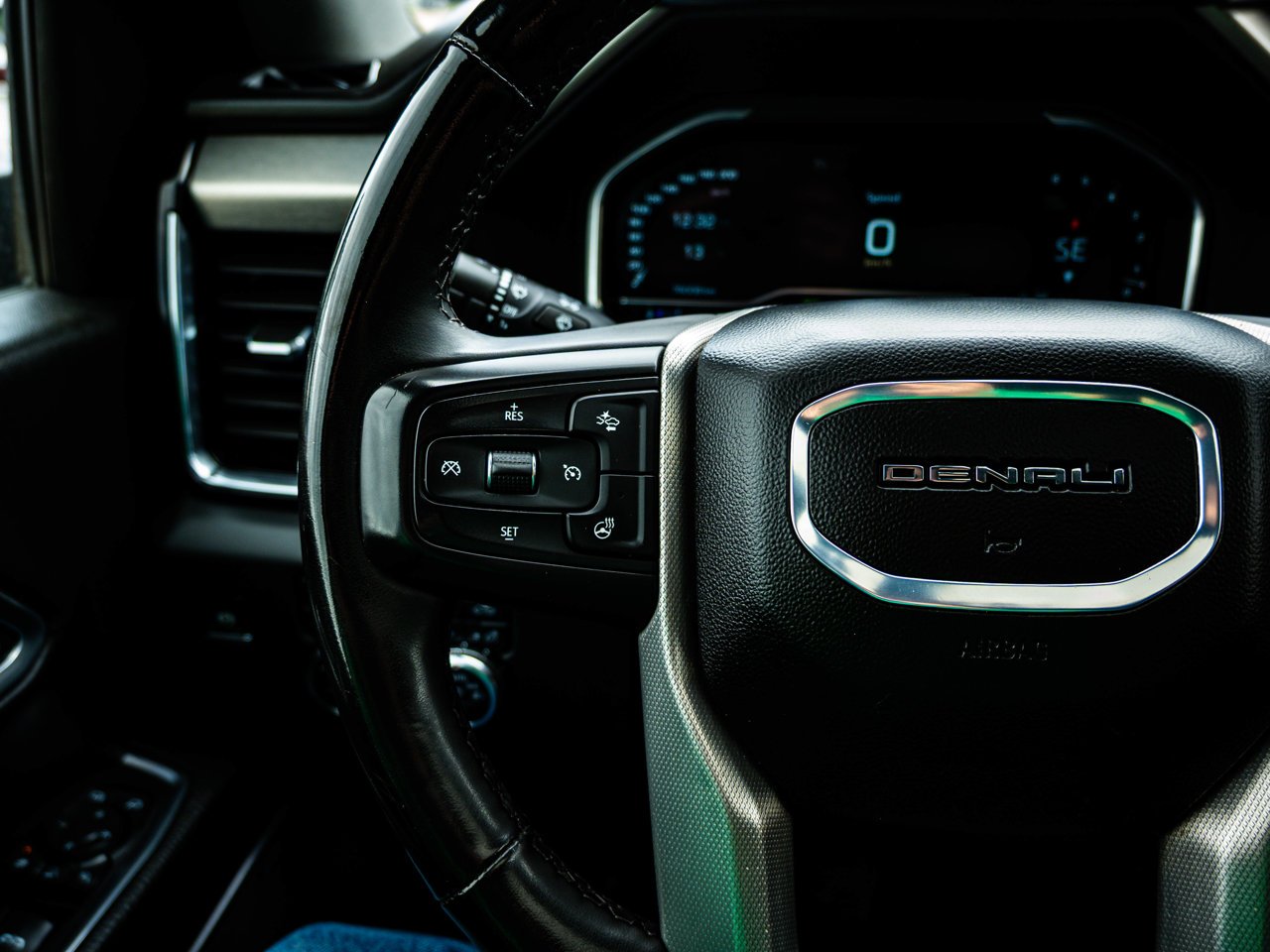 2024 GMC Sierra 3500HD 4WD Crew Cab 159 Denali Black Sherwood Park - photo #23