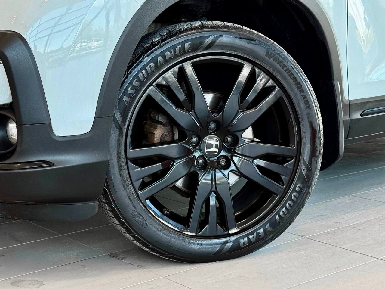 2022 Honda Pilot White Notre-Dame-des-Prairies - photo #10
