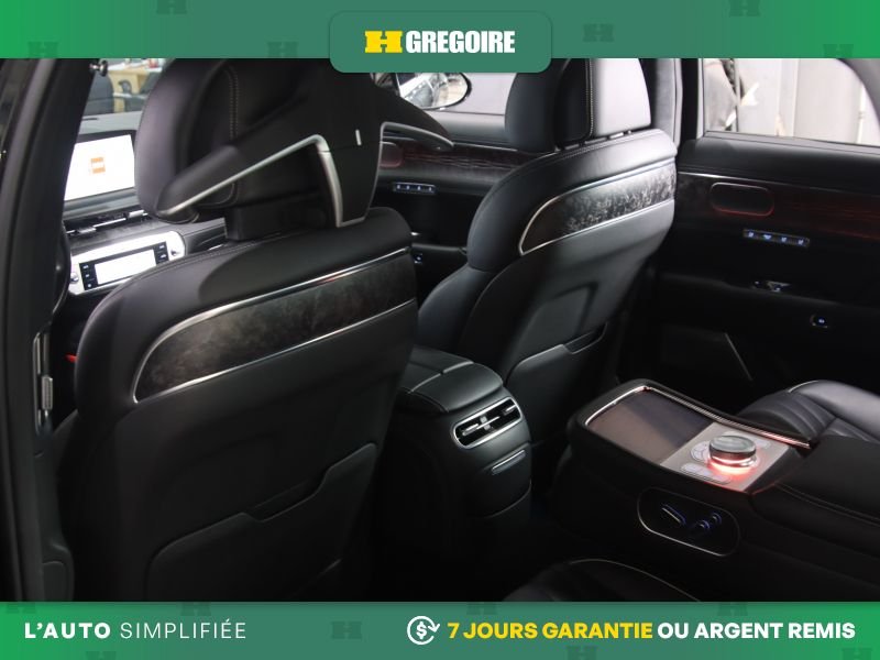Genesis G90 2023 Noir Laval - photo #25