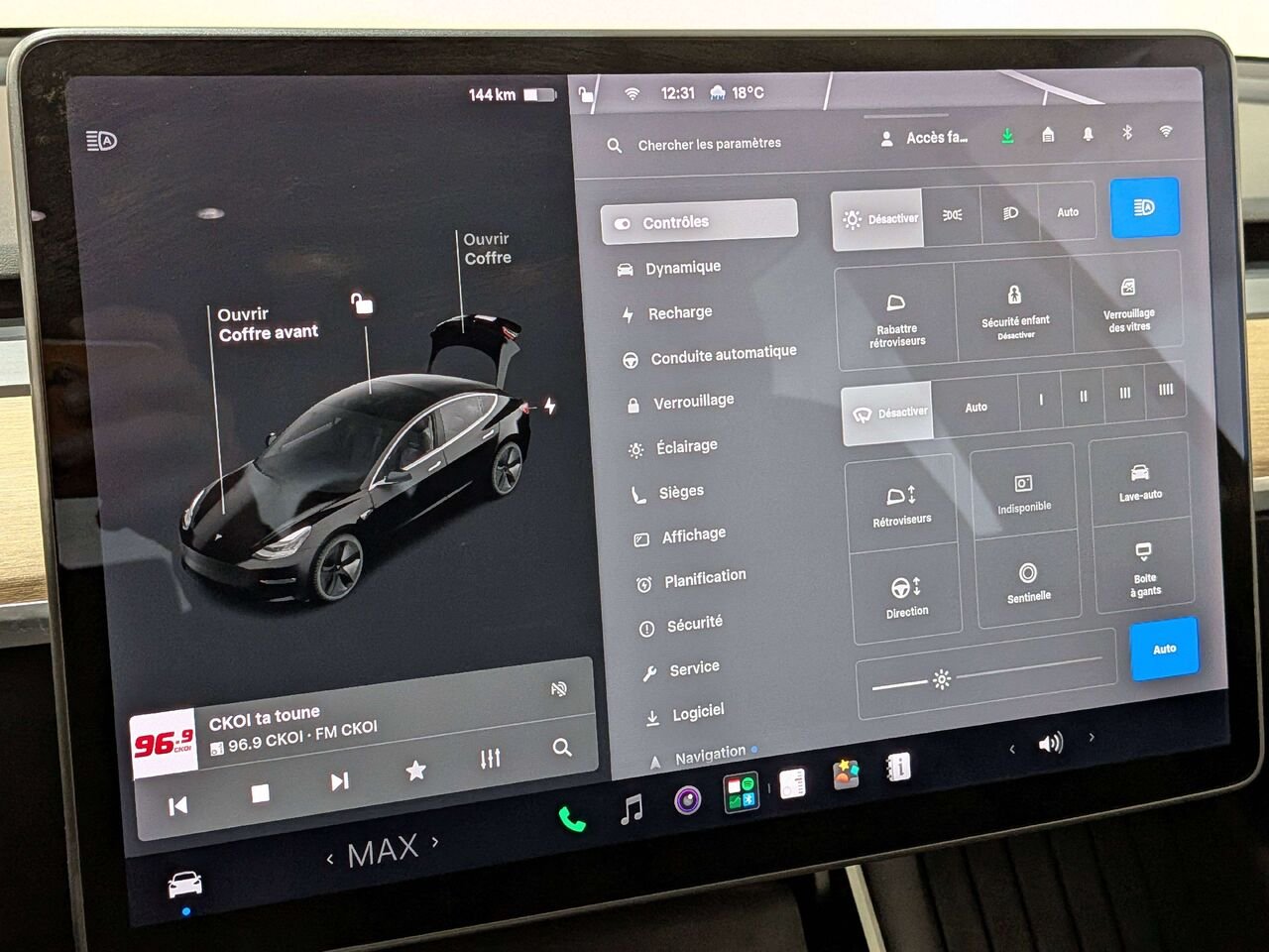 2019 Tesla Model 3 Standard Range Plus RWD Black Val-David - photo #21