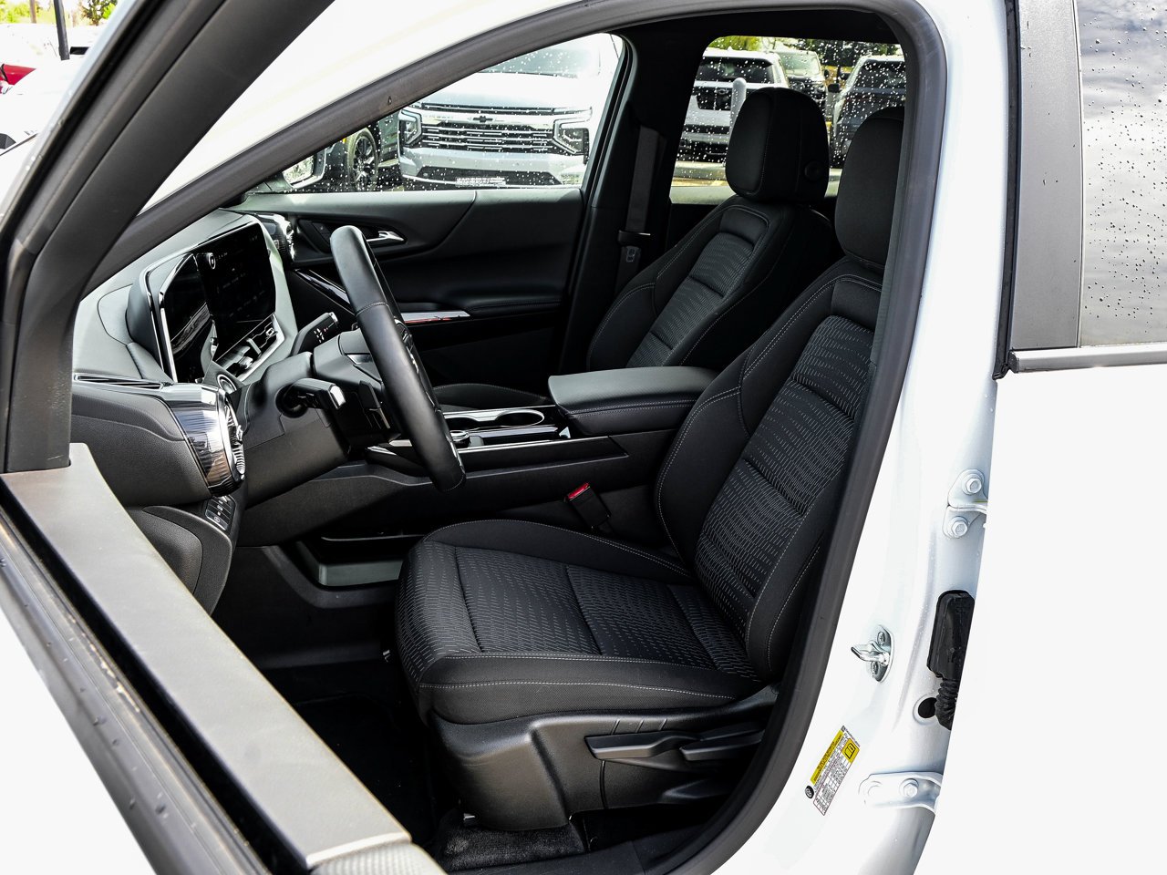 2026 Chevrolet Equinox AWD 4dr LT w/2LT White Sherwood Park - photo #15