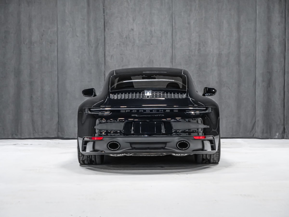 2024 Porsche 911 CARRERA 4 GTS Black Montreal - photo #4