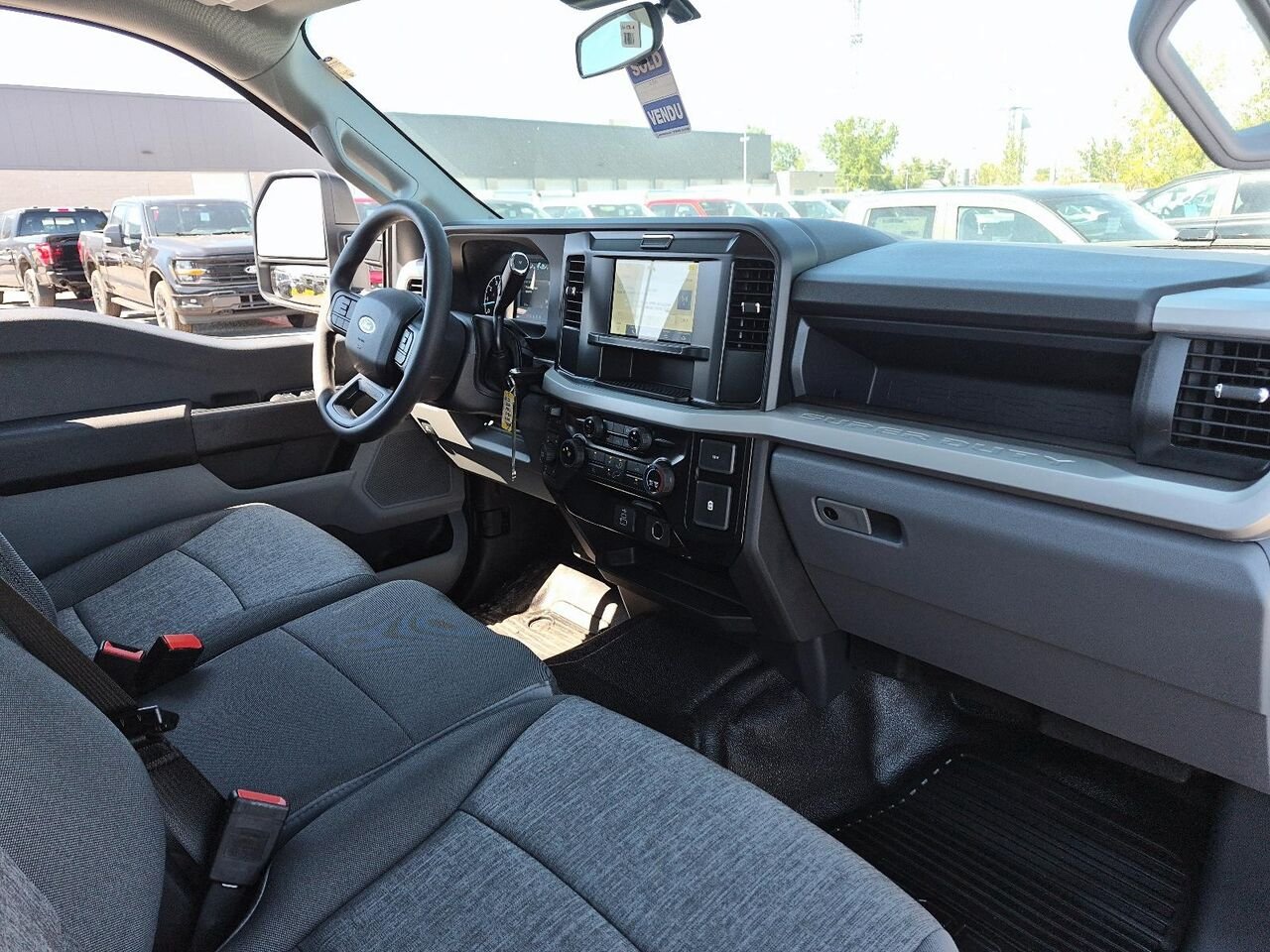 2026 Ford Super Duty F-250 SRW Oxford White Saint-Jérôme - photo #5