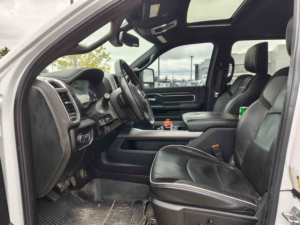 2024 Ram 2500 Laramie 4x4 Mega Cab 6'4 Box White Sherwood Park - photo #7