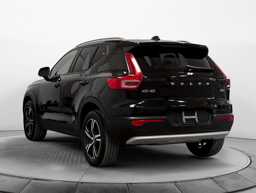 Volvo XC40 B5 Core AWD 2023 Noir