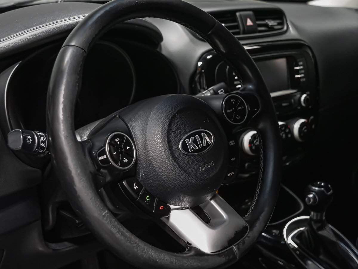 2018 Kia Soul Green Montreal - photo #7