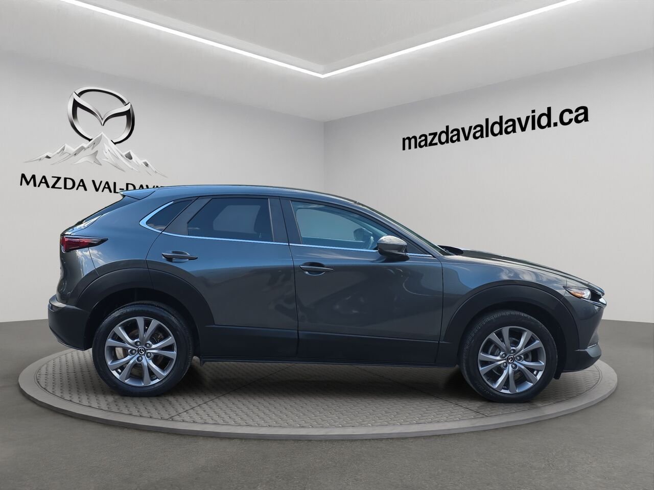 Mazda CX-30 GS TI, COMMANDE AUDIO AU VOLANT, VOLANT CHAUFFANT 2023 Gris Val-David - photo #8