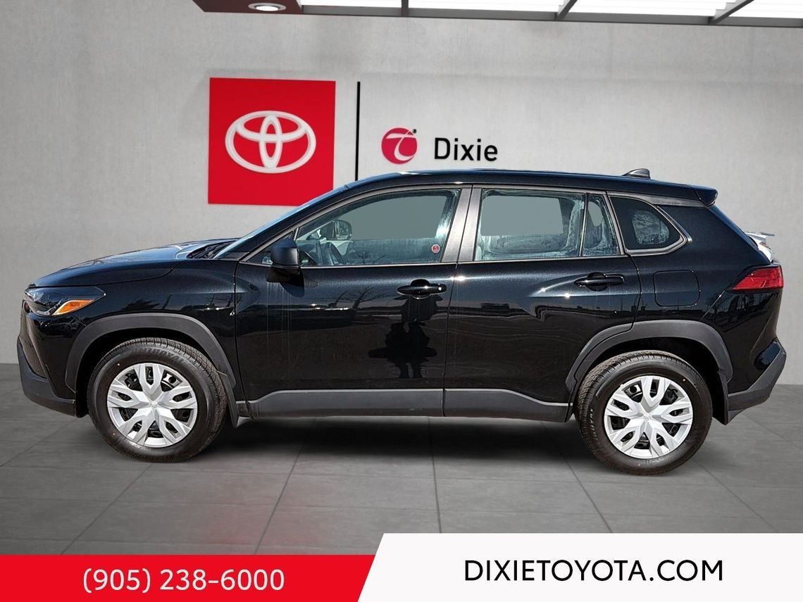 2024 Toyota Corolla Cross Heated Seats, Bluetooth Jet Black Mica Mississauga - photo #6
