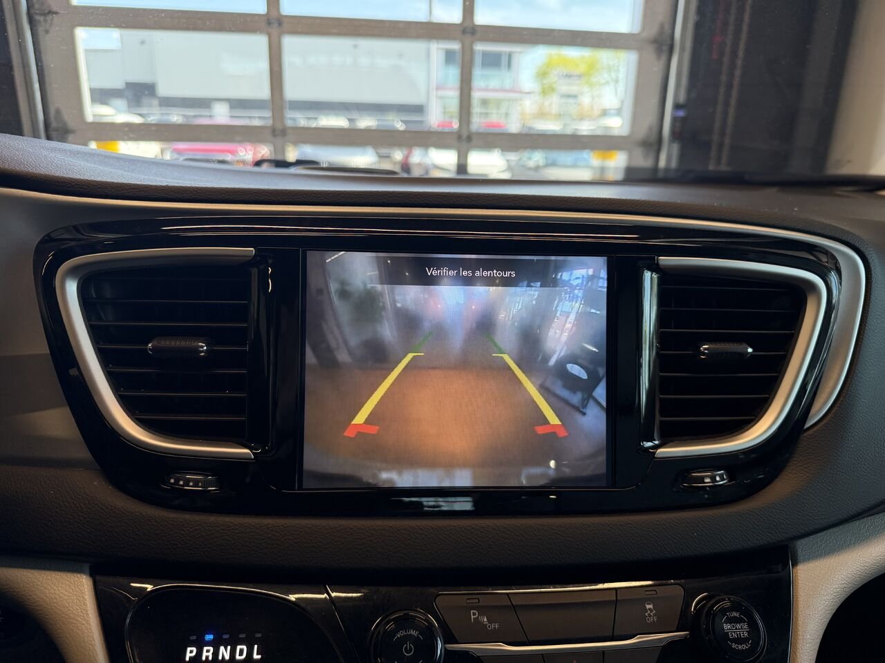Chrysler Pacifica Hybrid 2020 Beige Saint-Eustache - photo #20