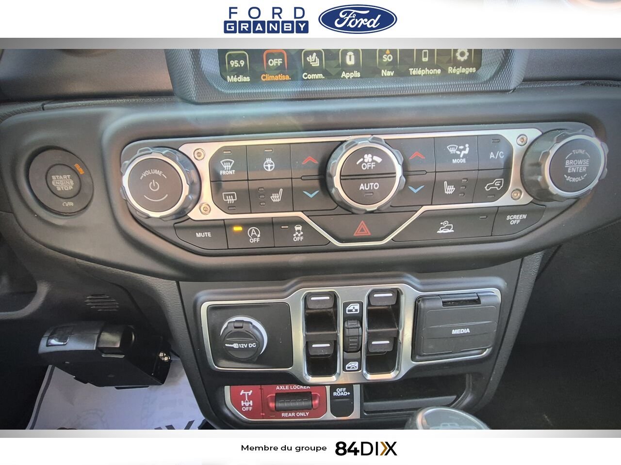 2023 Jeep Gladiator White Granby - photo #23
