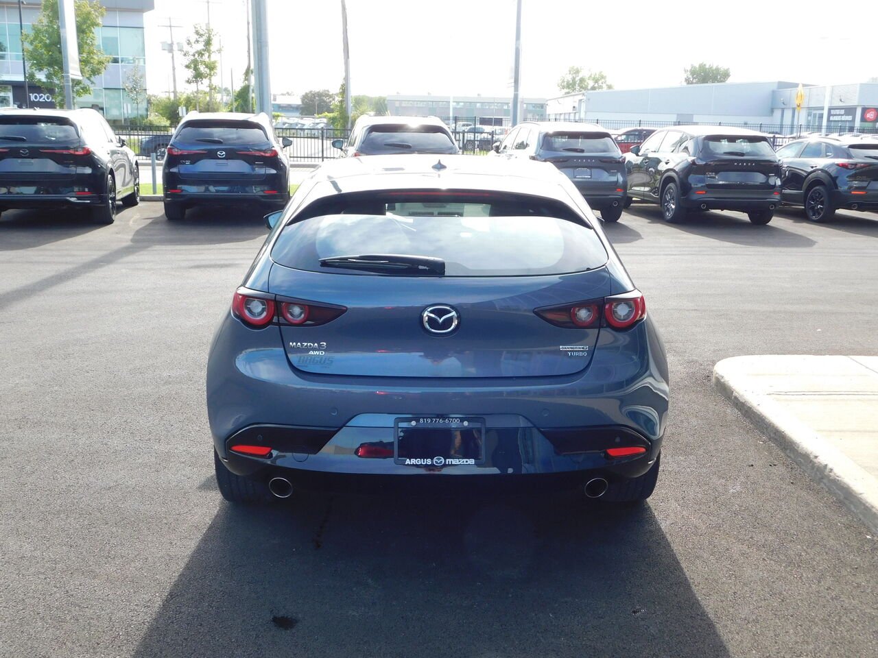 Mazda Mazda3 Sport GT avec moteur turbo BA TI i-ACTIV 2024 Gris Gatineau - photo #3