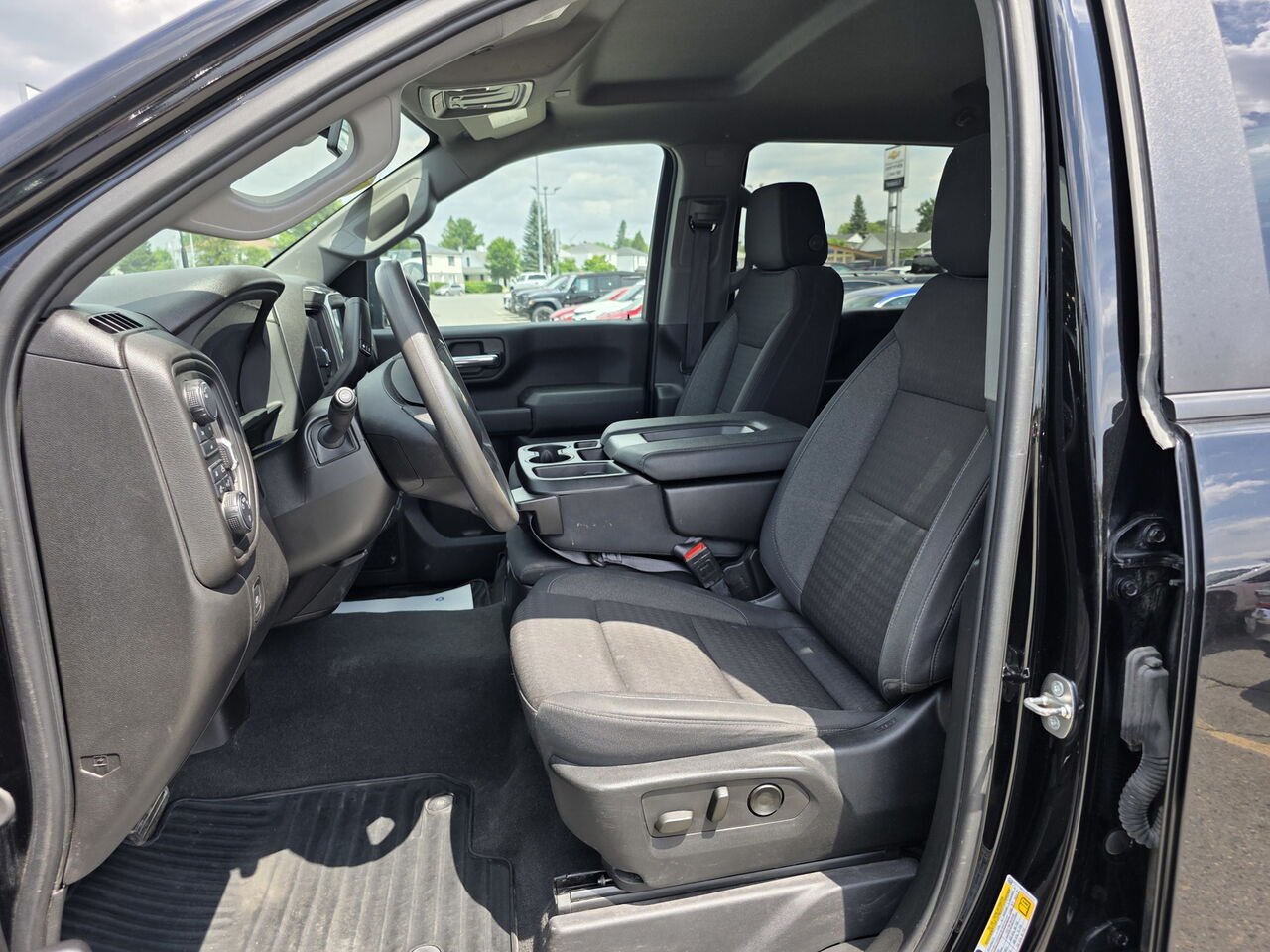 2024 Chevrolet Silverado 2500HD Custom Black Rouyn-Noranda - photo #34