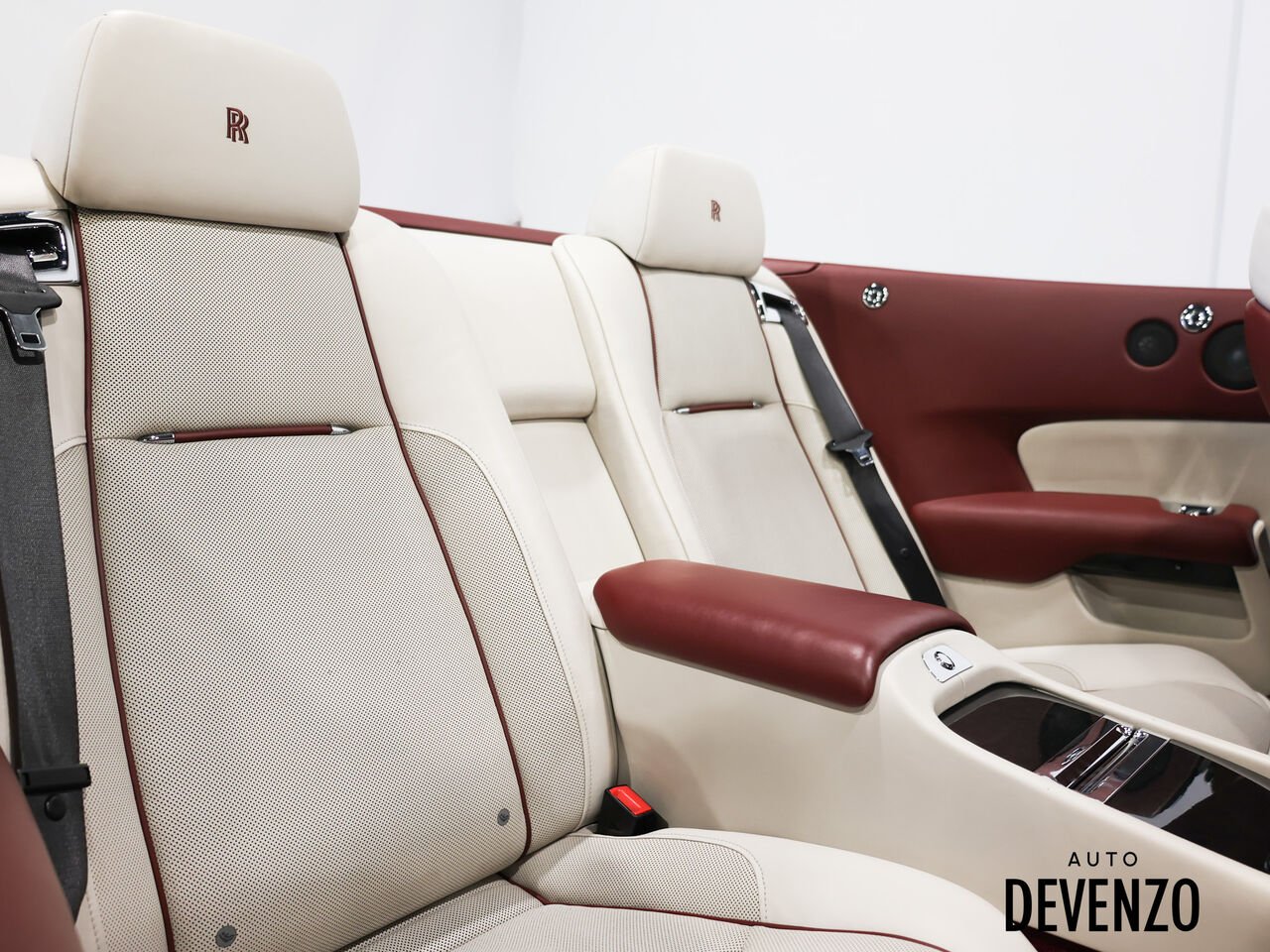 2016 Rolls-Royce Dawn White Saint-Eustache - photo #9