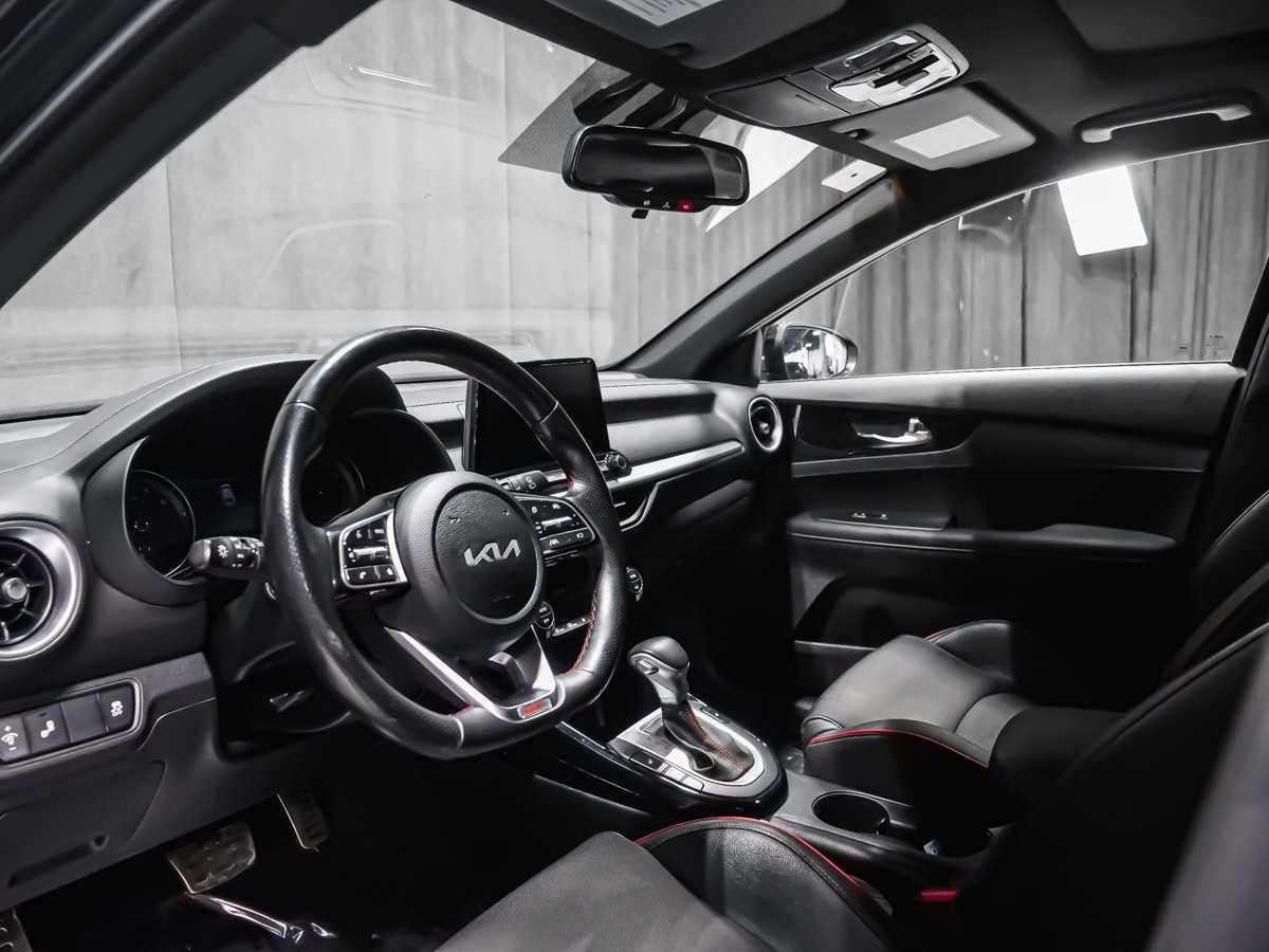 2023 Kia Forte5 GT Montreal - photo #5