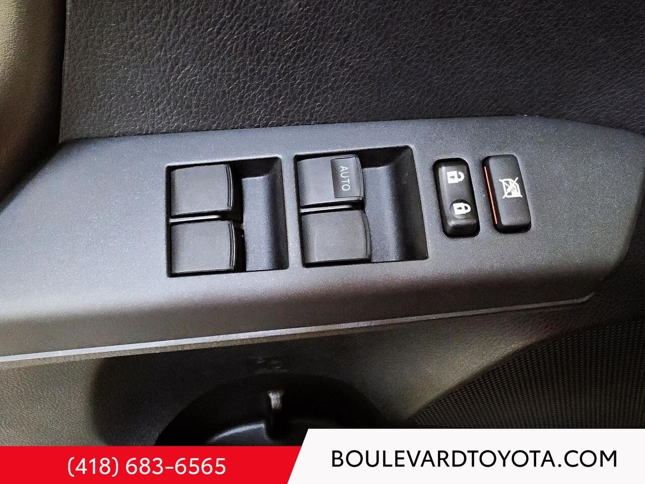 2016 Toyota RAV4 100287A-010 | XLE, AWD Silver Québec - photo #7