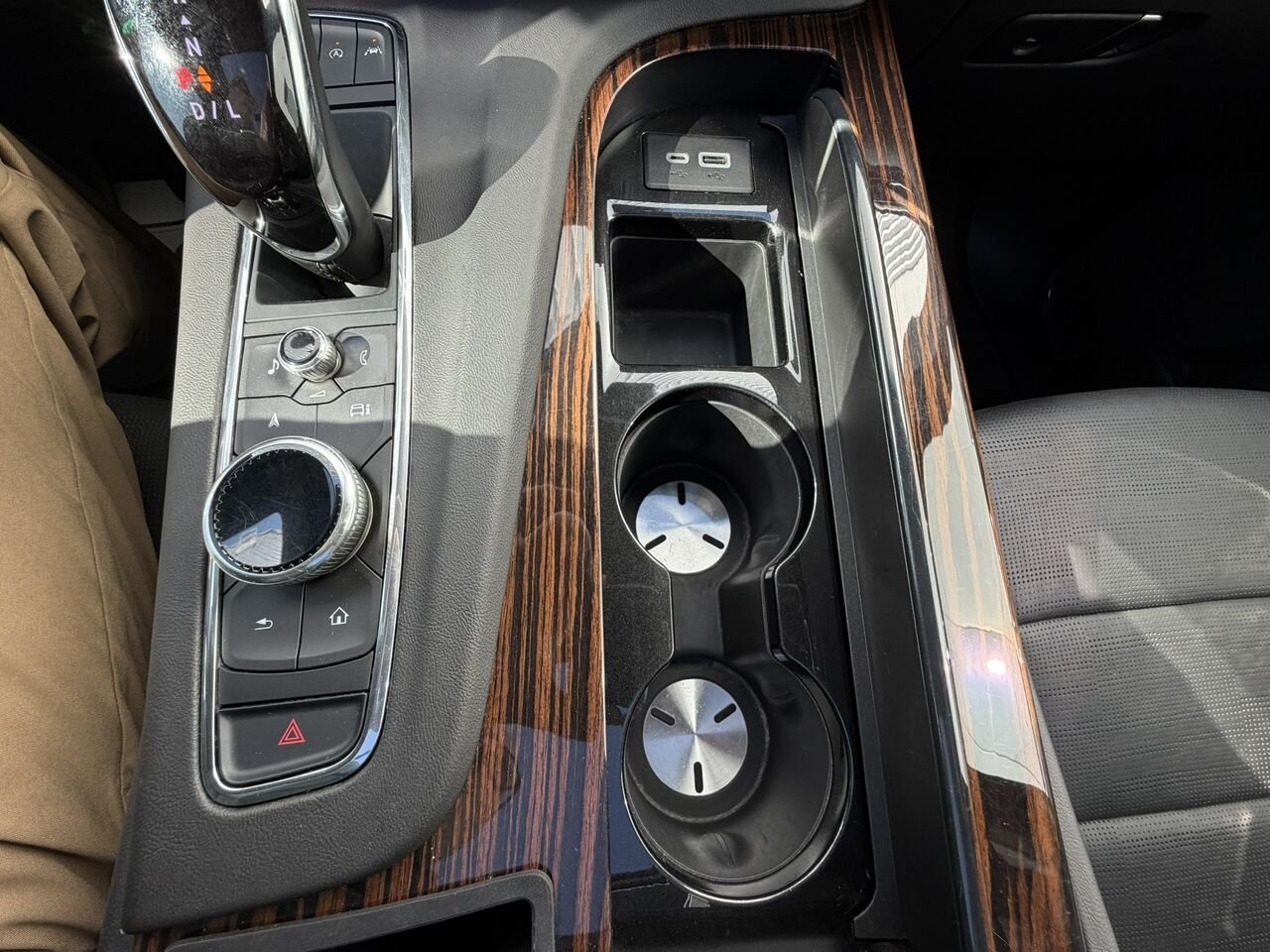 Cadillac Escalade PREMIUM LUXURY 4X4 FINANCEMENT À PARTIR 3.99% 2023 Noir Laval - photo #37