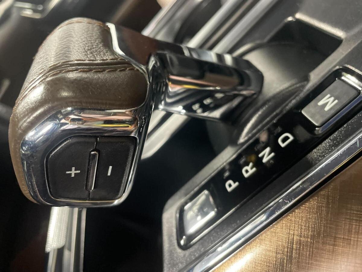 2025 Ford F-150 Black  - photo #12