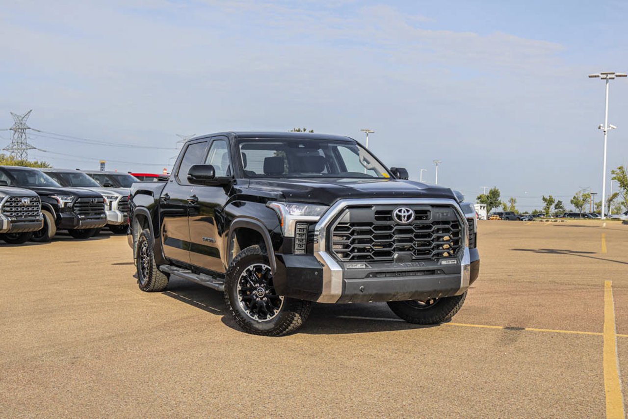 2024 Toyota Tundra 4x4 Crewmax SR Black Sherwood Park - photo #1