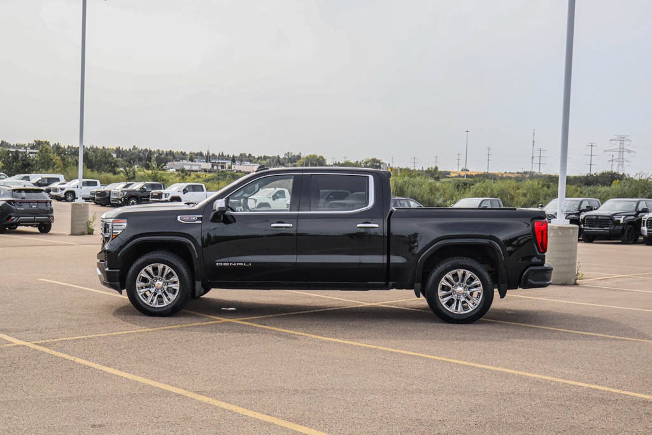 2024 GMC Sierra 1500 4WD Crew Cab 147 Denali Black Sherwood Park - photo #4