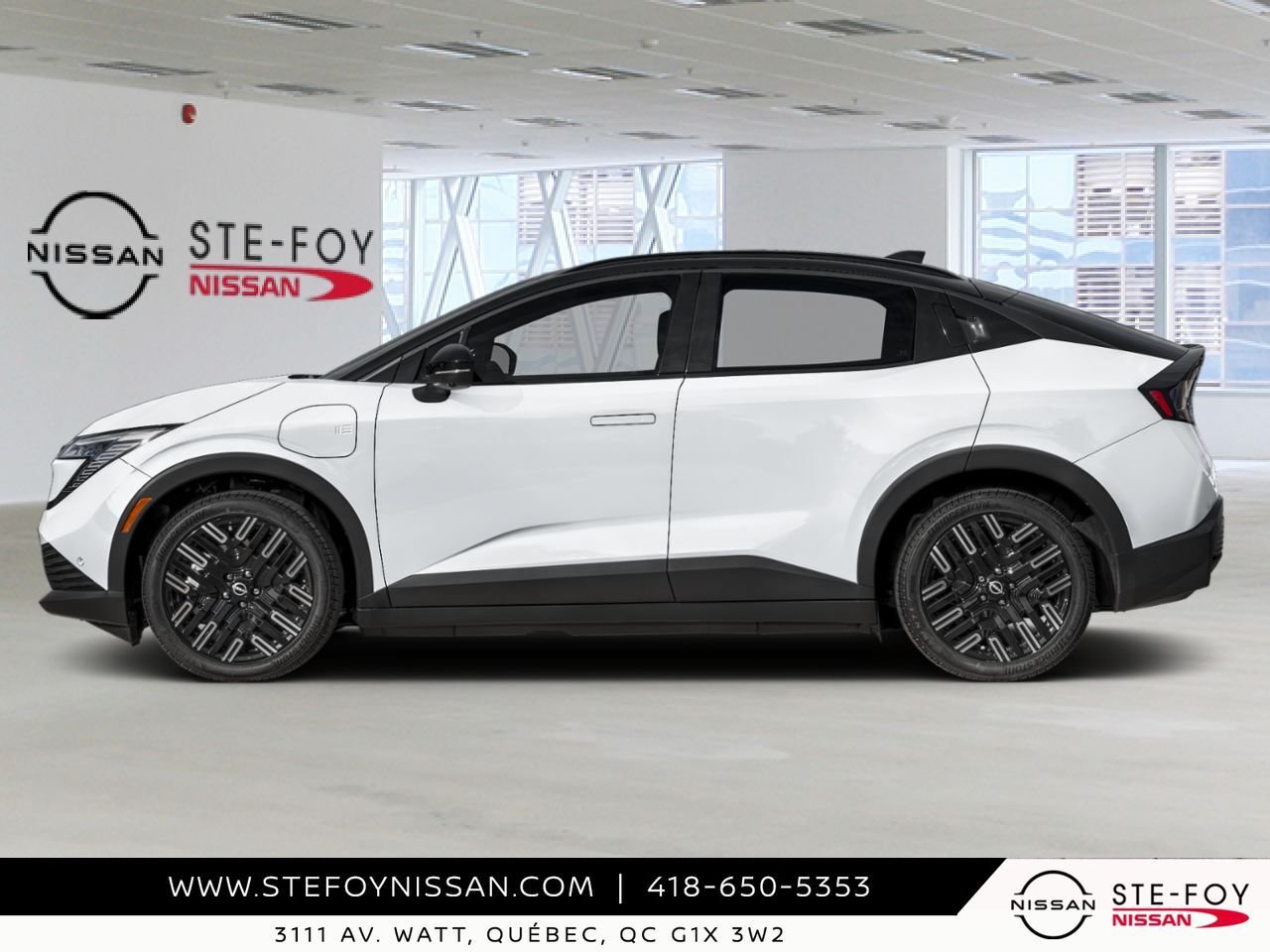 2026 NISSAN LEAF Everest White Pearl Tricoat/Black Ste-Foy - photo #2