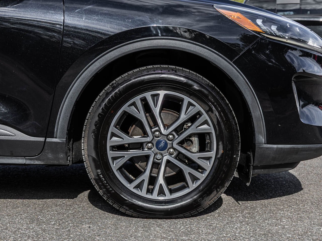 2020 Ford Escape Black Sainte-Julienne - photo #5