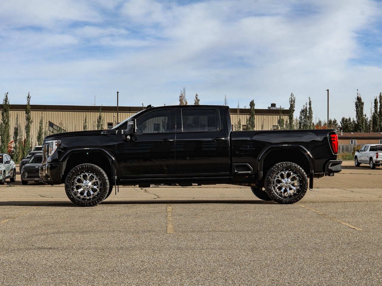 2024 GMC Sierra 3500HD 4WD Crew Cab 159 Denali Ultimate Black Sherwood Park - photo #4