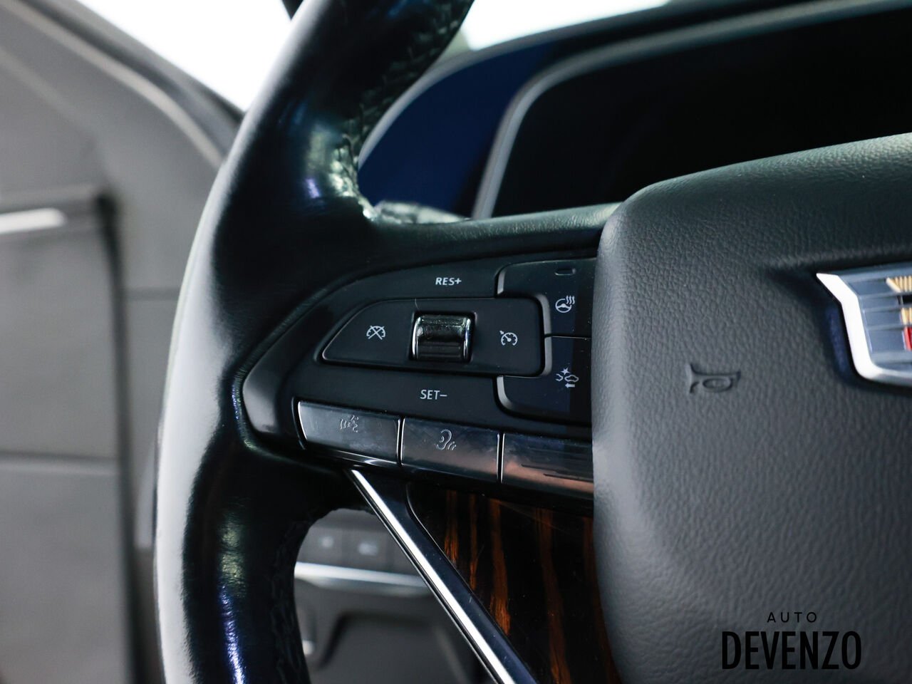 2022 Cadillac Escalade Black Saint-Eustache - photo #19