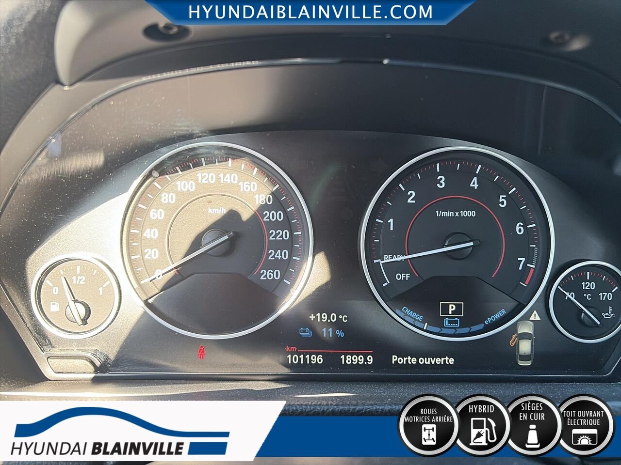 BMW Série 3 2018 Noir Blainville - photo #18