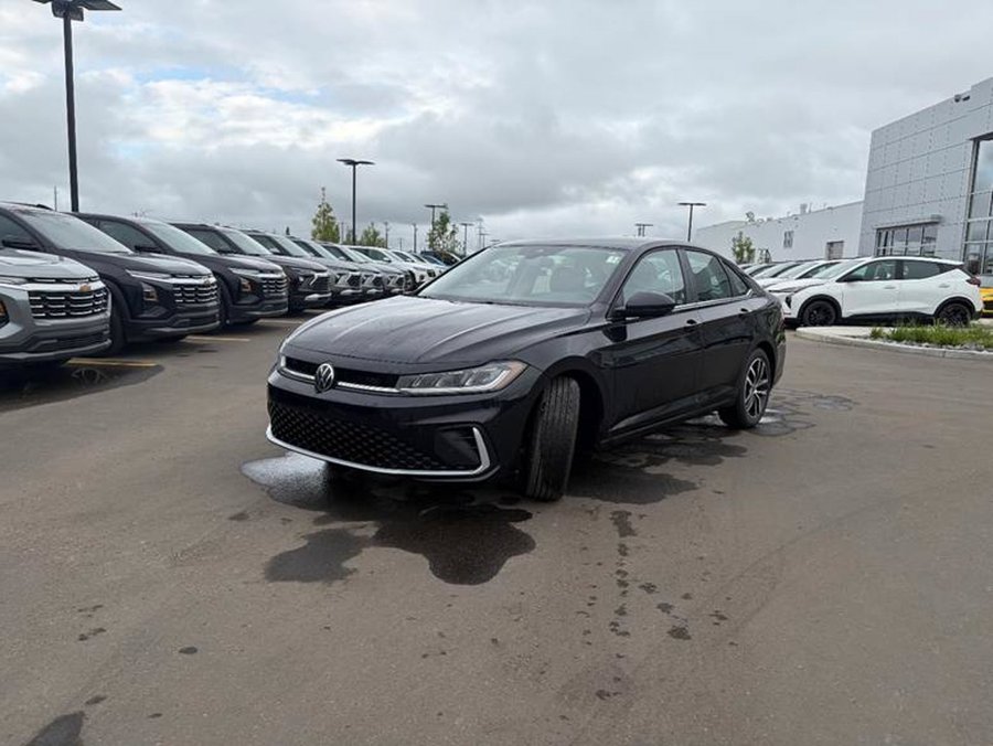 2025 Volkswagen Jetta Comfortline 1.5T | Heated Leatherette Bucket Seats Black