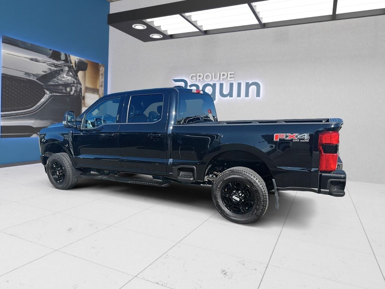 2024 Ford Super Duty F-250 SRW Black Rouyn-Noranda - photo #3