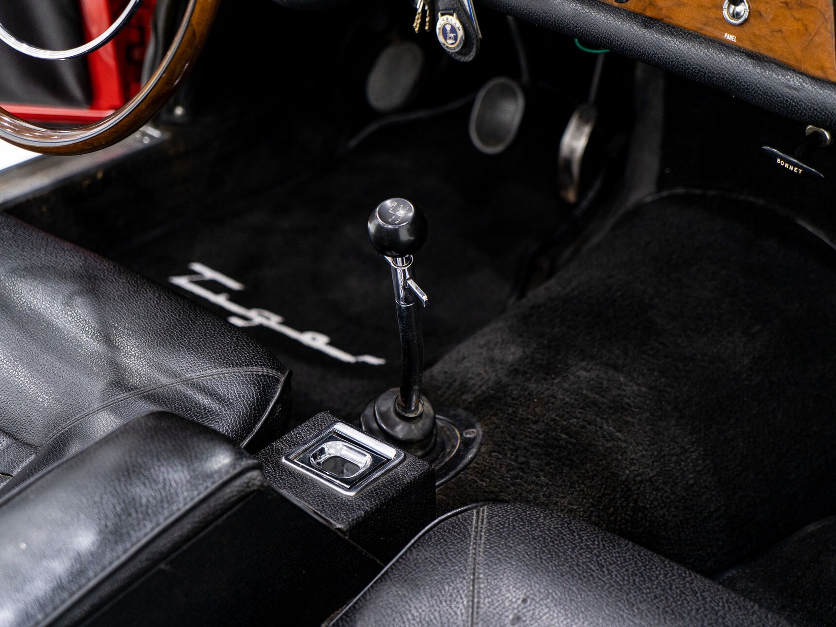 Sunbeam Tiger Unrestored with single repaint **PRIX EN USD** 1967 Rouge Montréal - photo #62