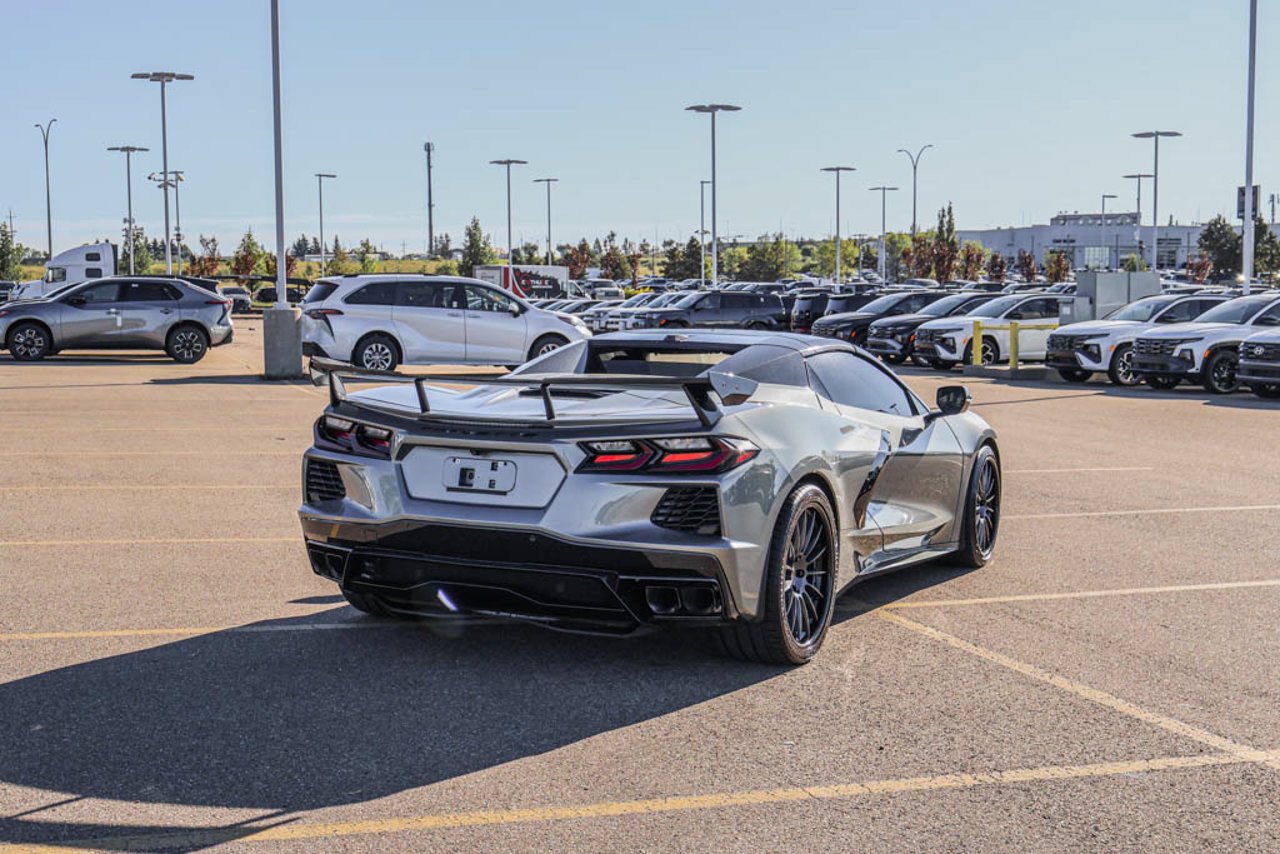 2024 Chevrolet Corvette 2dr Stingray Conv w/2LT Hypersonic Gray Metallic Sherwood Park - photo #9