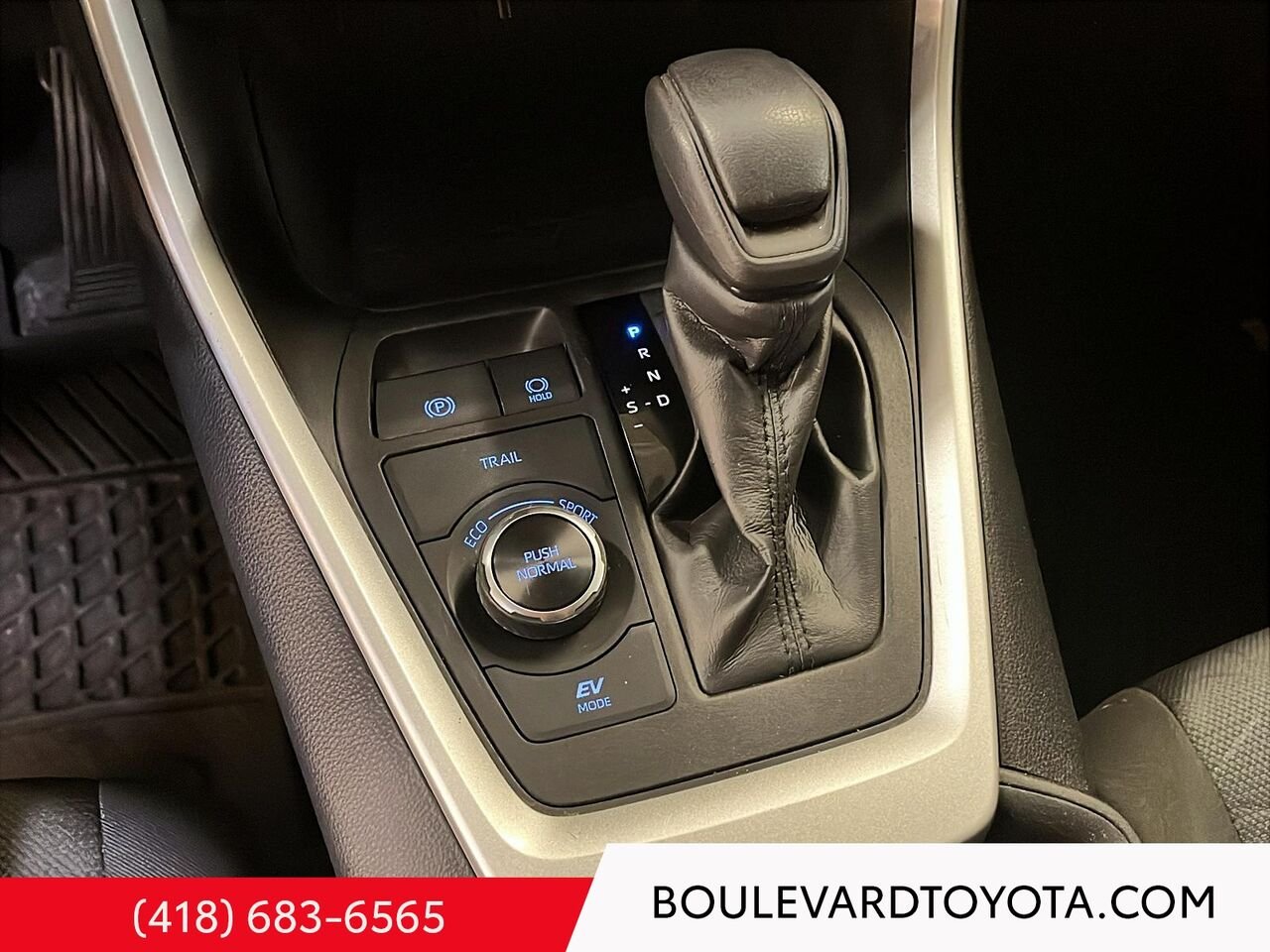 Toyota RAV4 100292A-70 | HYBRIDE, LE, AWD 2022 Argent Québec - photo #15