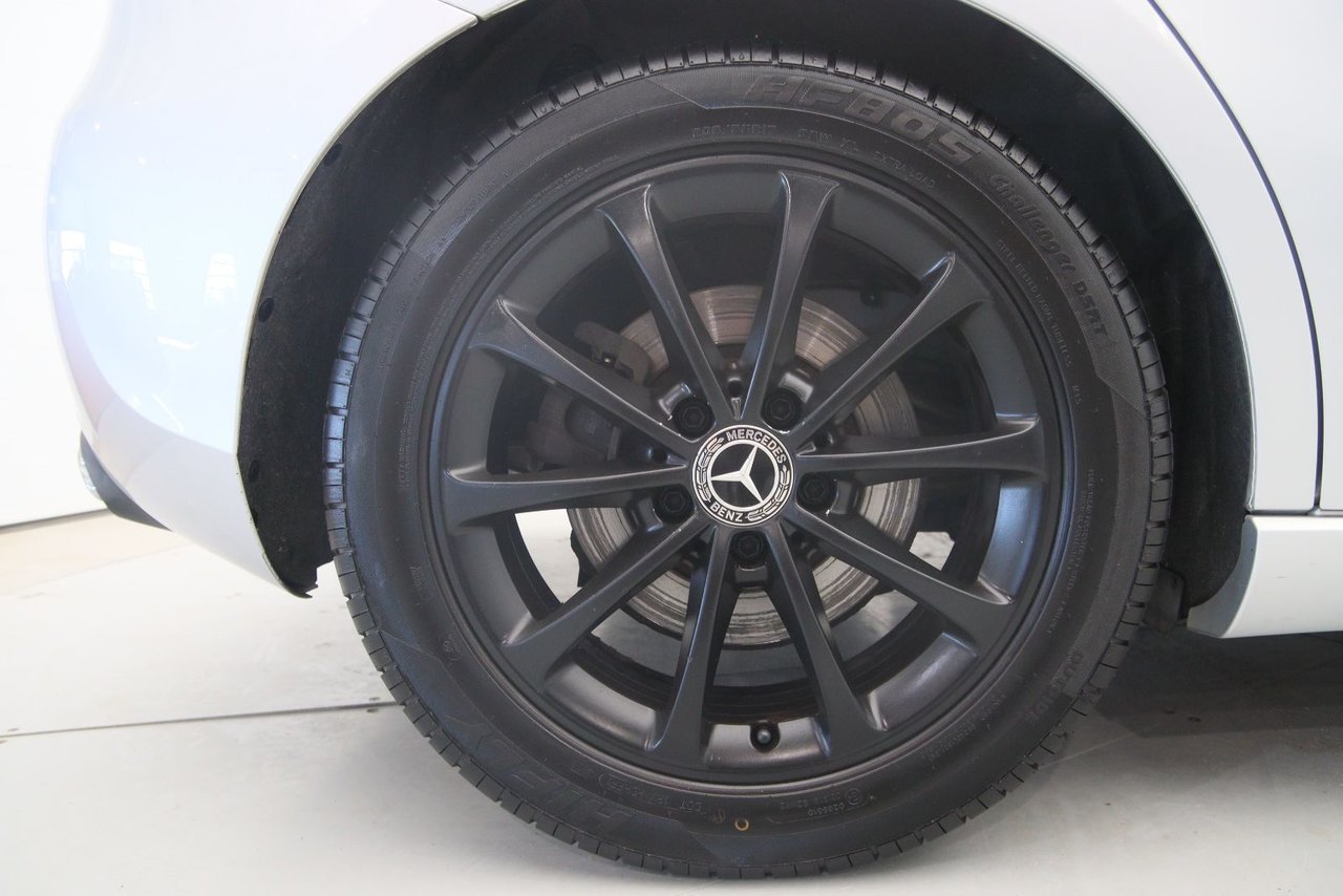 Mercedes-Benz A-Class NIV WDD3F4HB4KJ067955 2019 Gris Chicoutimi - photo #17