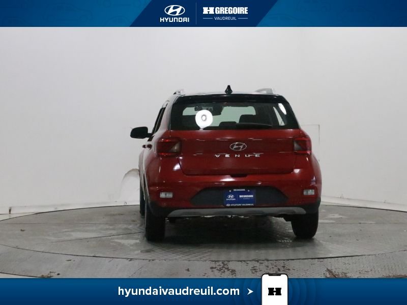 2021 Hyundai Venue Red Vaudreuil-Dorion - photo #7