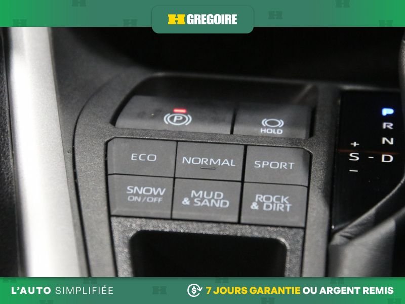 2023 Toyota Rav 4 White Saint-Eustache - photo #27