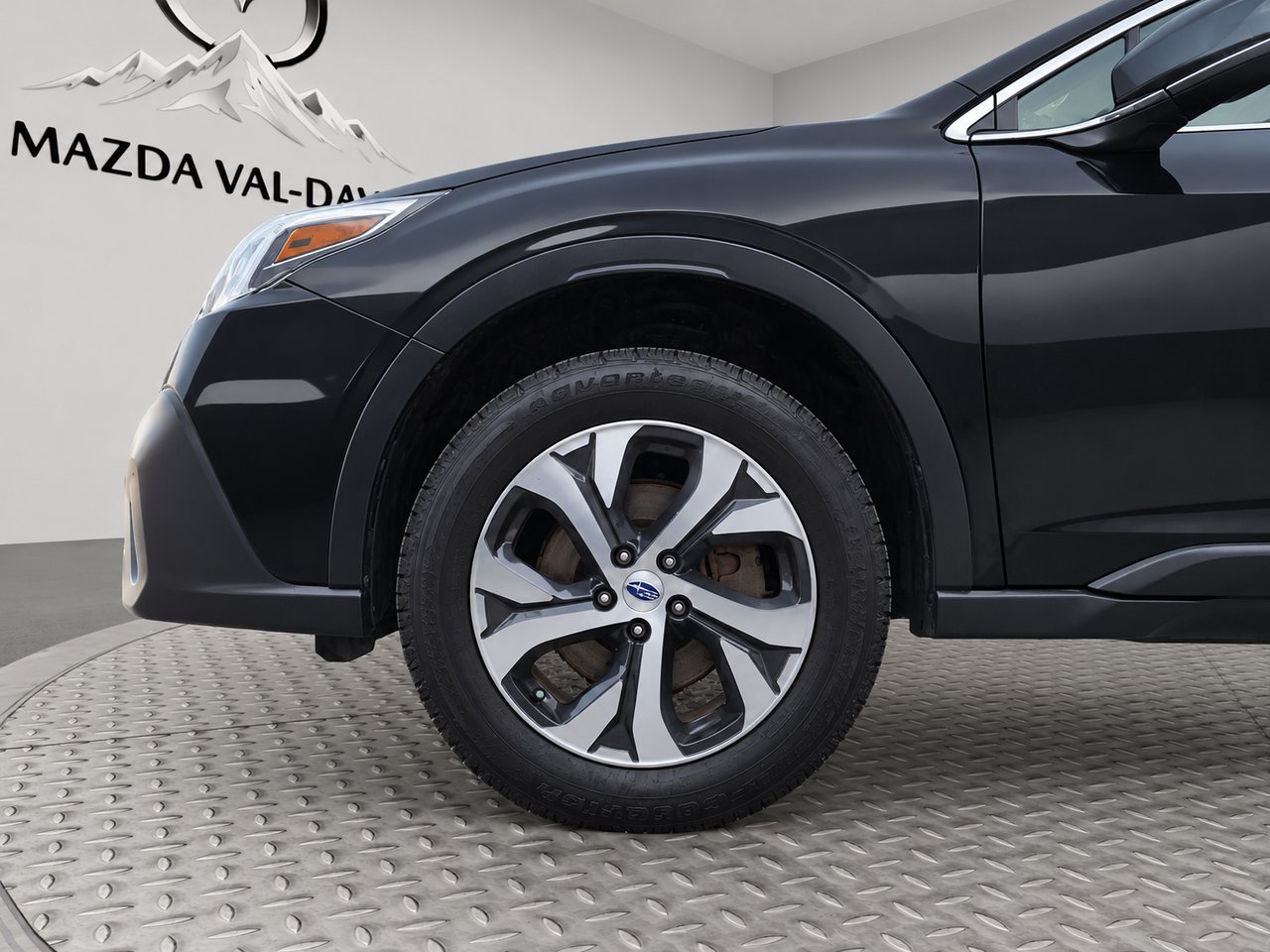 2020 Subaru Outback 2.4i Limited XT Blue Val-David - photo #1
