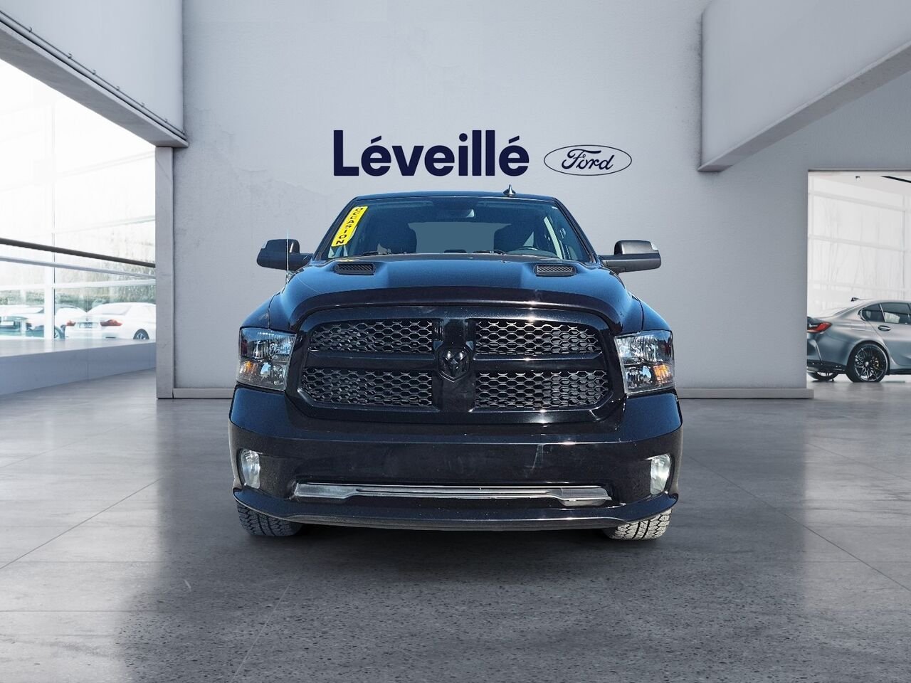 2020 Ram 1500 Classic Black Saint-Jérôme - photo #1