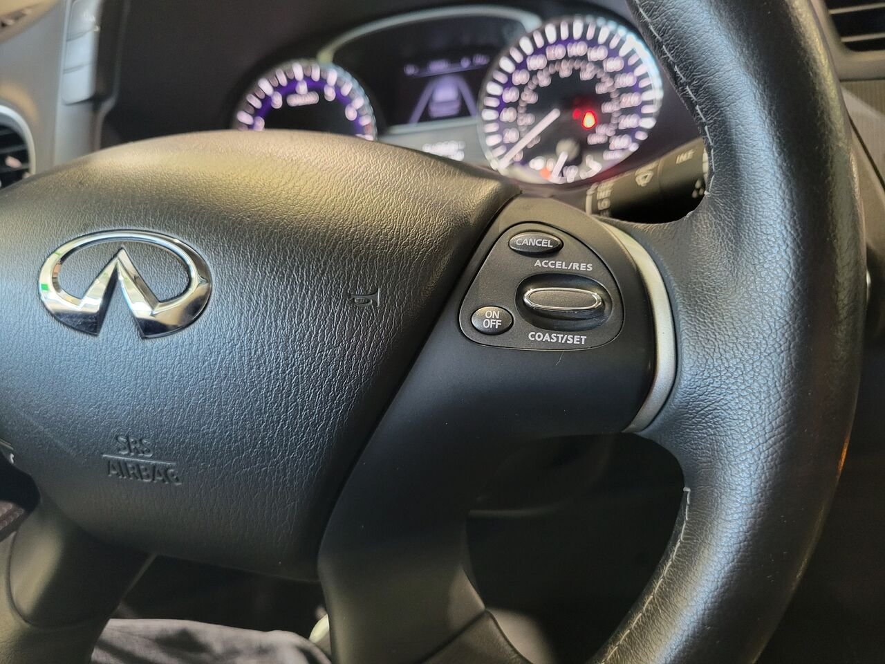 2018 INFINITI QX60 Black  - photo #21