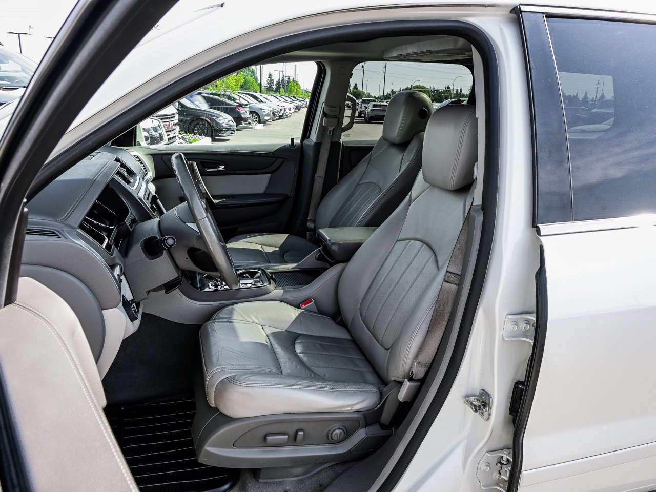 2014 GMC Acadia AWD 4dr SLT2 White Sherwood Park - photo #16