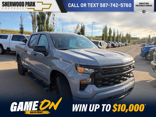 2024 Chevrolet Silverado 1500 Custom 2.7L | Running Boards Grey