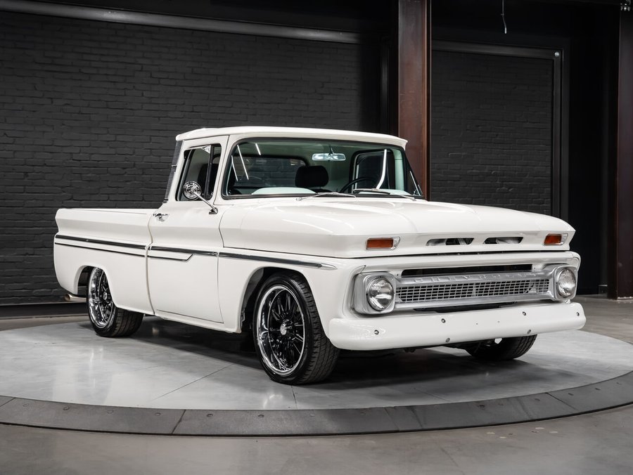 1962 Chevrolet C10 | LS1 Engine | Leather Interior | Vintage Air A/C
